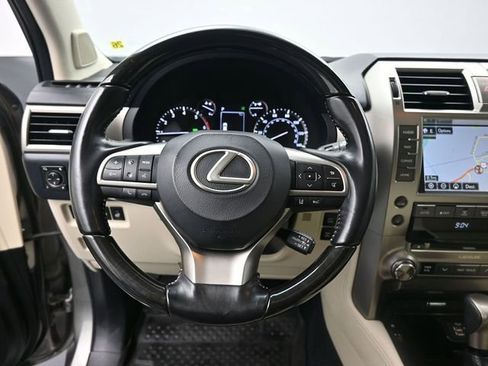 Used 2021 Lexus GX 460 Premium image 2