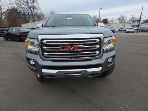 Used 2020 GMC Canyon SLT w/ Driver Alert Package image 2