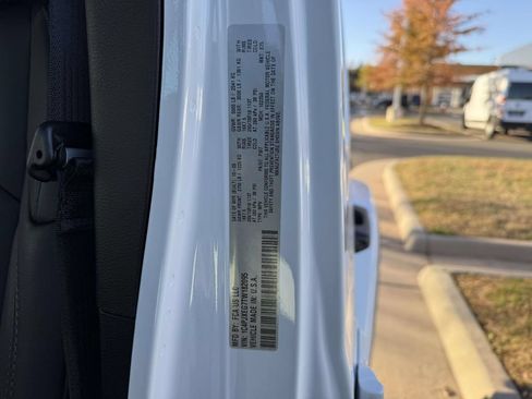 New 2026 Jeep Wrangler Unlimited Sahara AWD/4WD image 33
