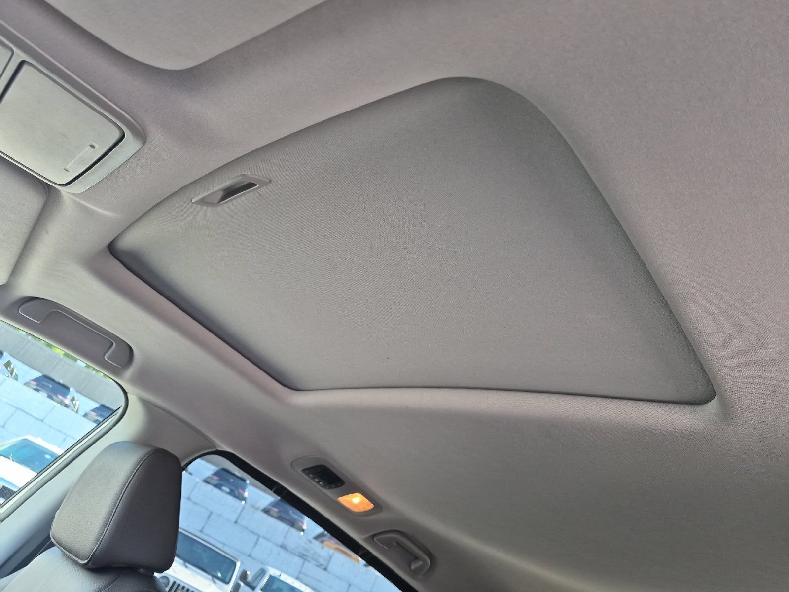 Used 2018 Honda Odyssey EX-L image 15