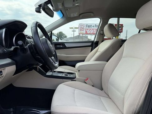 Used 2018 Subaru Outback 2.5i Premium AWD/4WD image 8