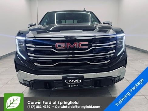 Used 2023 GMC Sierra 1500 SLT w/ SLT Premium Package image 7