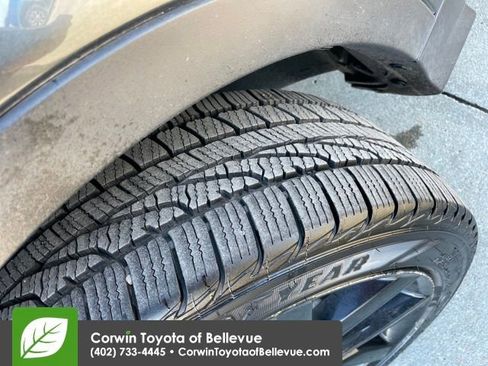 Used 2019 Ford Escape SE image 26