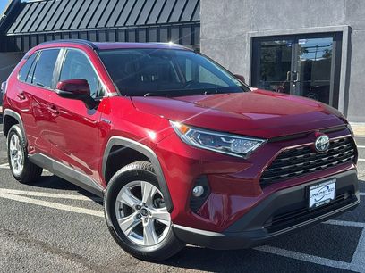 Used 2021 Toyota RAV4 XLE w/ Convenience Package