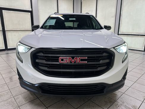 Used 2020 GMC Terrain SLE w/ Elevation Edition FWD image 6