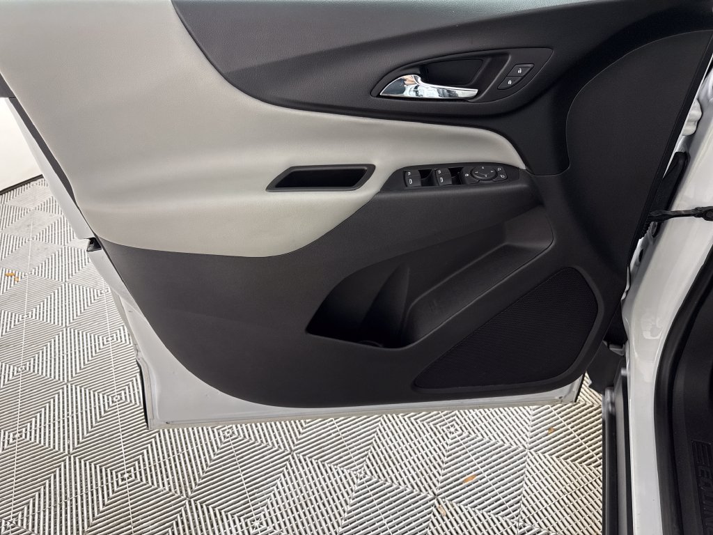 Used 2020 Chevrolet Equinox LT FWD image 10