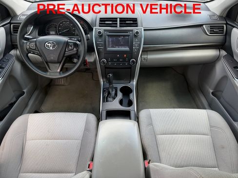 Used 2015 Toyota Camry LE FWD image 12