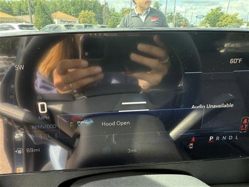 New 2026 Chevrolet Traverse LT w/ LPO, Floor Liner Package image 19