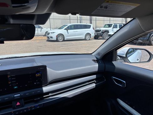 Used 2026 Kia K4 FWD image 34