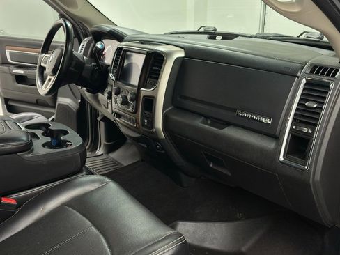 Used 2018 RAM 2500 Laramie image 35