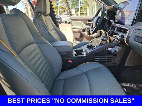 Used 2025 Toyota Tacoma 4x4 Double Cab Hybrid image 10