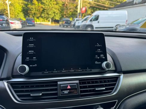 Used 2019 Honda Accord LX image 17
