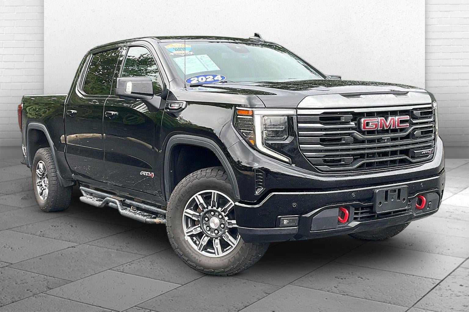 Used 2024 GMC Sierra 1500 AT4 w/ AT4 Preferred Package AWD/4WD image 1
