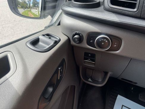 Used 2024 Ford Transit 250 148 Medium Roof AWD image 10