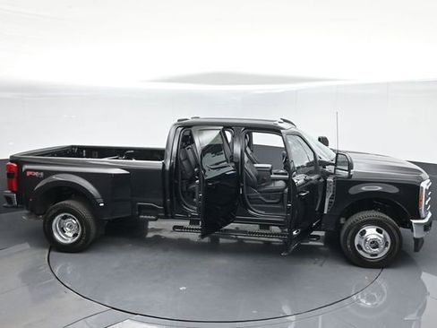 Used 2026 Ford F350 Lariat w/ Lariat Premium Package AWD/4WD image 63