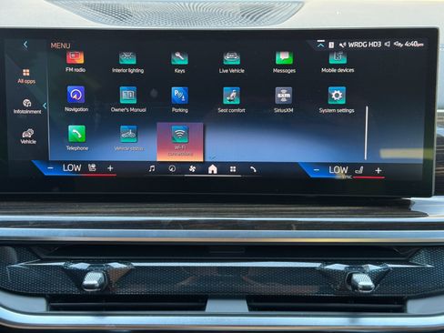 Used 2026 BMW X5 xDrive50e w/ M Sport Package AWD/4WD image 28