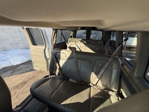 Used 2022 Chevrolet Express 2500 LS RWD image 15