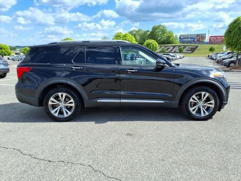 Used 2020 Ford Explorer Platinum w/ Premium Technology Package AWD/4WD image 3