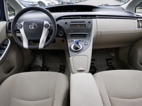 Used 2010 Toyota Prius Two FWD image 10