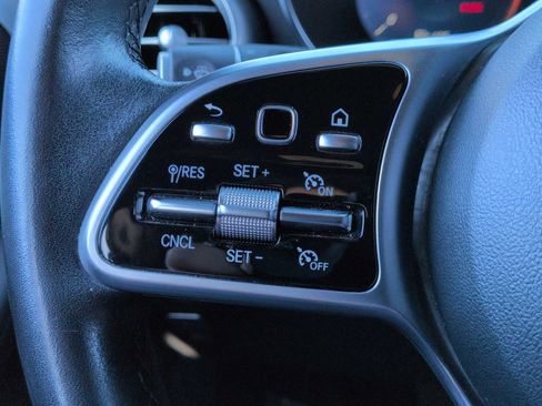 Used 2022 Mercedes-Benz GLC 300 image 24