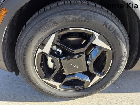 New 2026 Kia Sportage EX image 8