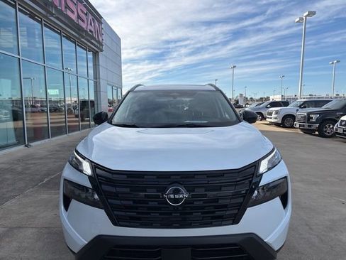 New 2026 Nissan Rogue SV image 7