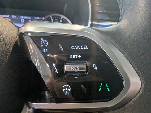 Used 2023 Jaguar F-PACE S image 20