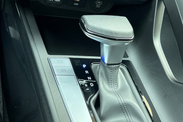 New 2026 Hyundai Elantra SE FWD image 19