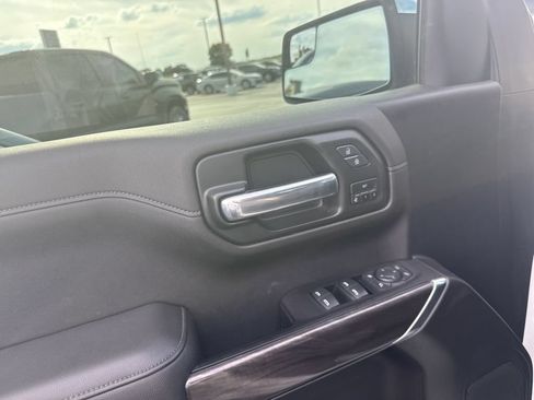 Used 2020 Chevrolet Silverado 1500 LTZ AWD/4WD image 13