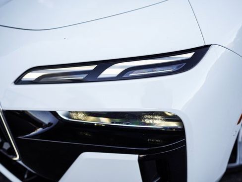 Used 2023 BMW i7 xDrive60 image 3