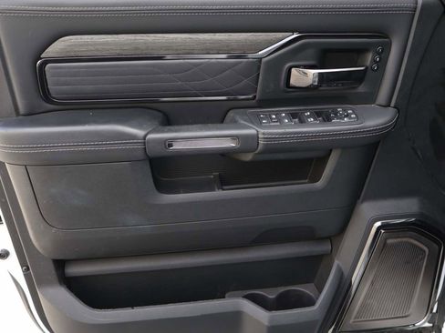 Used 2025 RAM 2500 Limited image 7