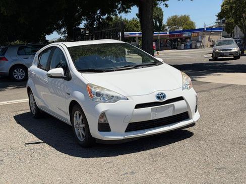 Used 2013 Toyota Prius C Two FWD image 5