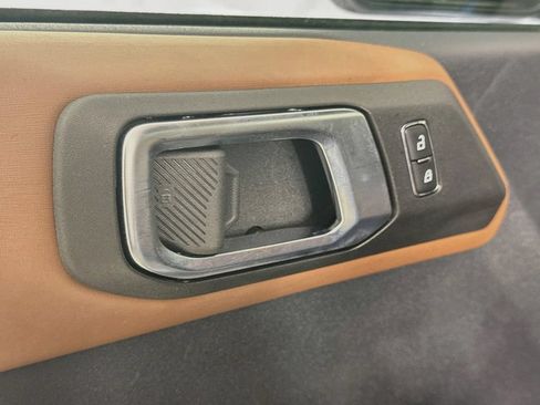 Used 2023 Ford Bronco Outer Banks AWD/4WD image 19