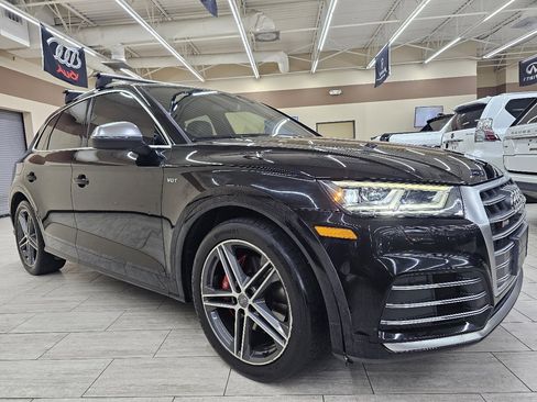 Used 2018 Audi SQ5 Prestige w/ Prestige Package image 5