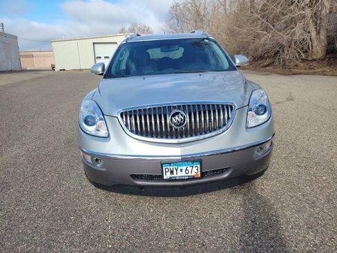 Used 2010 Buick Enclave CXL w/ Trailering Provision Package image 4