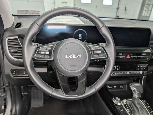 Used 2024 Kia Seltos S AWD/4WD image 37