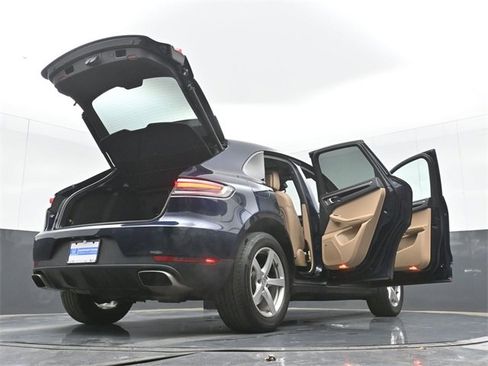 Used 2019 Porsche Macan image 62