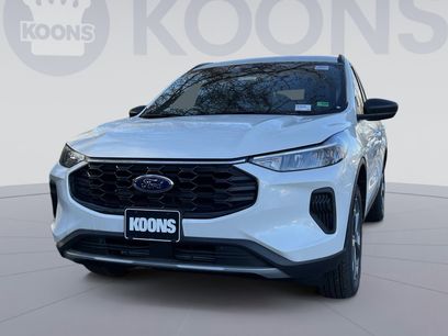 New 2025 Ford Escape ST-Line w/ Cold Weather Package