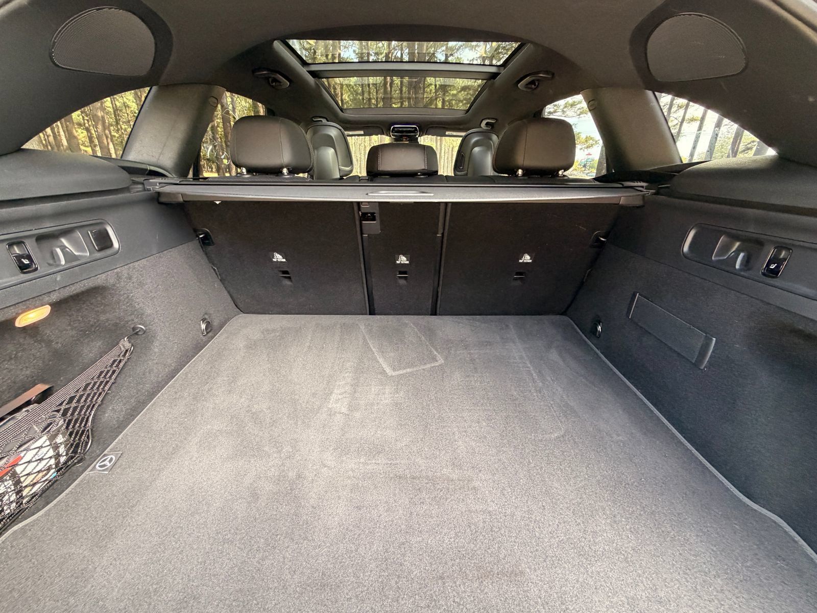 Used 2025 Mercedes-Benz GLC 300 image 16
