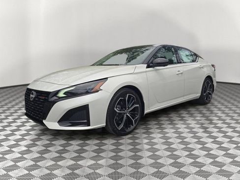New 2026 Nissan Altima 2.5 SR w/ SR Premium Package FWD image 1