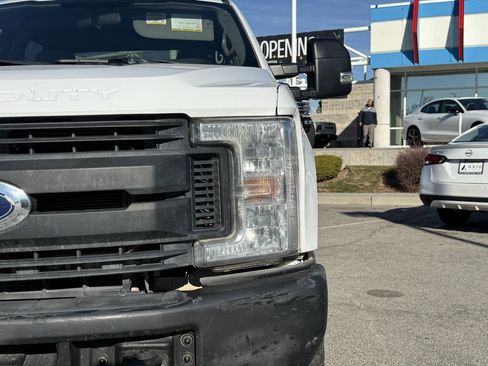 Used 2017 Ford F350 XL w/ Power Equipment Group image 29