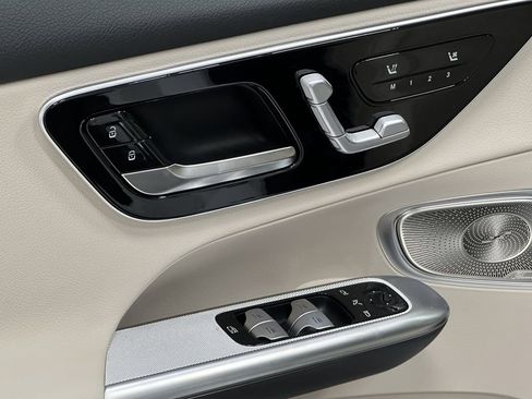 New 2026 Mercedes-Benz GLC 300 4MATIC image 11