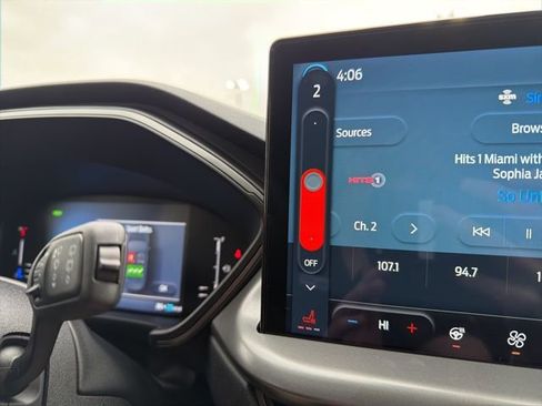 Certified 2023 Ford Escape SE w/ Class II Trailer Tow Package image 30