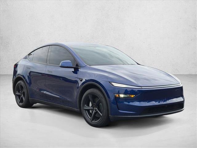 Used 2026 Tesla Model Y AWD image 3