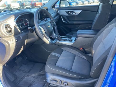 Used 2025 Chevrolet Blazer LT image 16