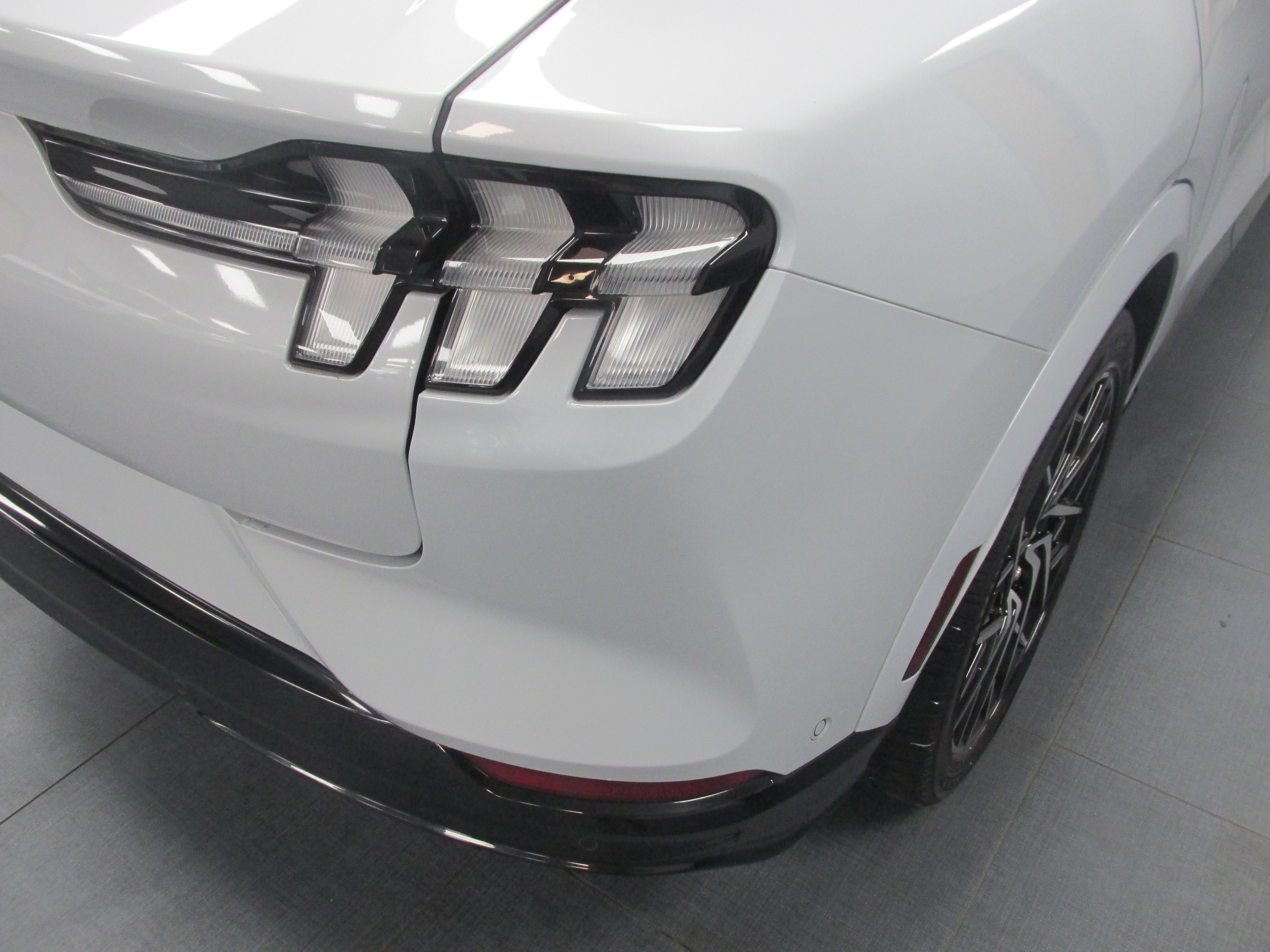 Used 2021 Ford Mustang Mach-E GT w/ GT Performance Edition AWD/4WD image 11