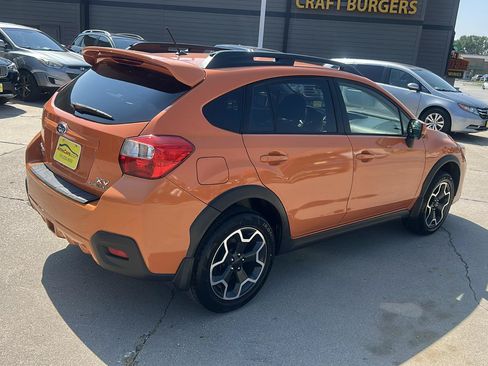 Used 2014 Subaru Crosstrek 2.0i Limited w/ Popular Package #1 AWD/4WD image 3