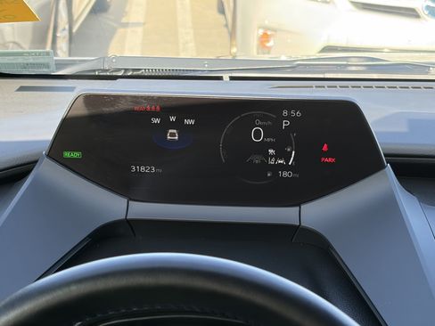 Certified 2025 Toyota Prius LE AWD/4WD image 19