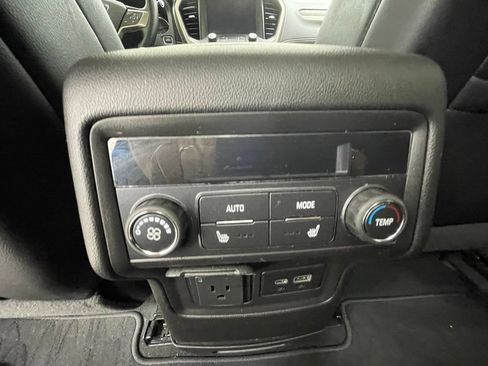 Used 2023 GMC Acadia Denali AWD/4WD image 14