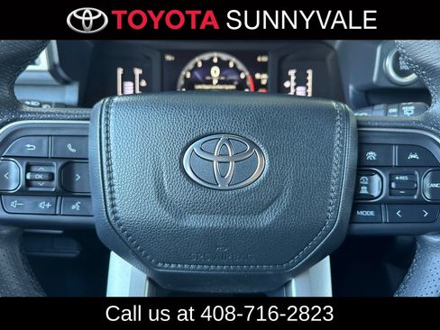 Used 2025 Toyota 4Runner SR5 RWD image 29